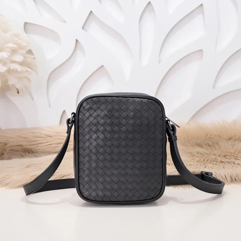 All categories 💚 Top version men’s bags 💚 BV 2024 new BV crossbody bag
